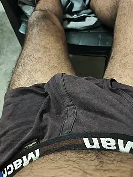 24HOTBOY25 online show from May 2026 06:49:01 PM