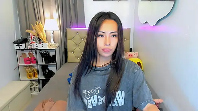 reighnempress online show from March 2025 05:17:02 AM