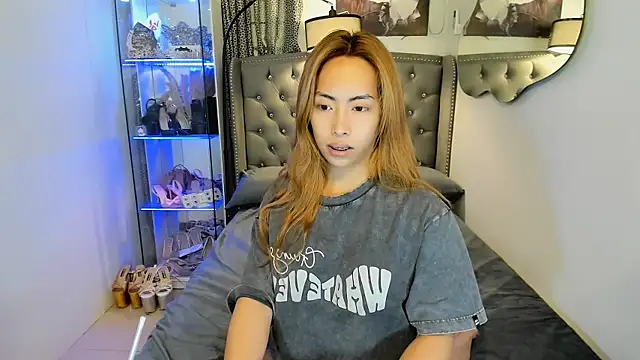 reighnempress online show from September 2025 01:18:01 AM