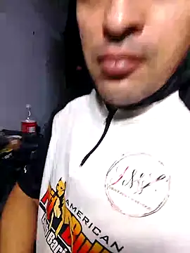 Snapshot of king-lobo-act chatting on October 2025 09:39:01 PM king-lobo-act online show from October 2025 09:39:01 PM