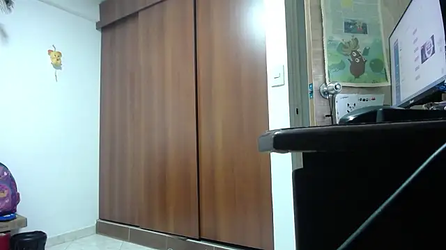 Moon lunita online show from March 2026 04:29:04 AM