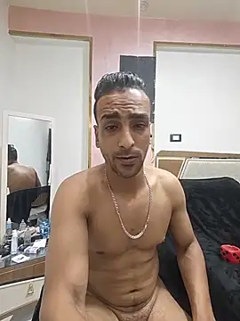 Snapshot of highguy chatting on July 2026 12:17:01 AM highguy online show from July 2026 12:17:01 AM