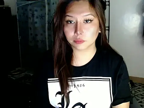 Snapshot of urqueendominant chatting on December 2025 02:49:01 AM urqueendominant online show from December 2025 02:49:01 AM