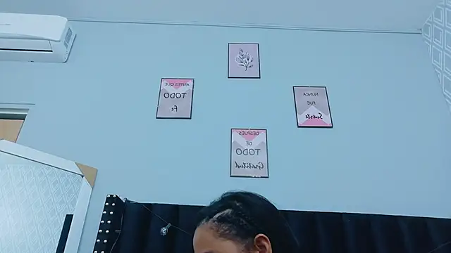 colombiamommy online show from October 2025 12:28:01 PM