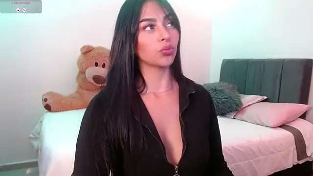 Melaniie01 online show from December 2025 10:25:02 PM