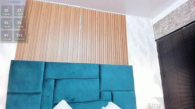 Kareena chopra online show from October 2025 12:50:01 PM