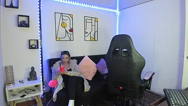 kay marie online show from December 2024 02:23:01 AM