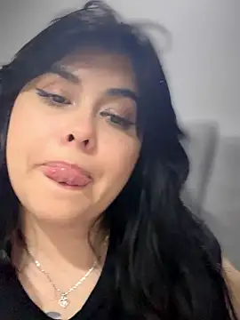 Alyaa s online show from October 2025 12:55:02 AM