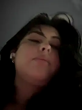 Alyaa s online show from November 2025 02:21:01 AM