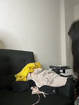 TilaTotti online show from March 2025 09:51:02 AM