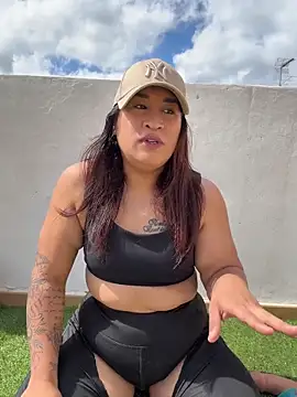 Snapshot of johanna974x chatting on June 2026 09:13:02 AM johanna974x online show from June 2026 09:13:02 AM