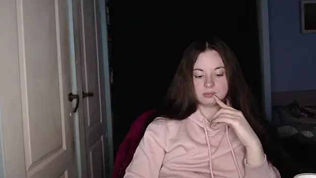 ryhhnnagold99 online show from April 2026 05:28:01 PM