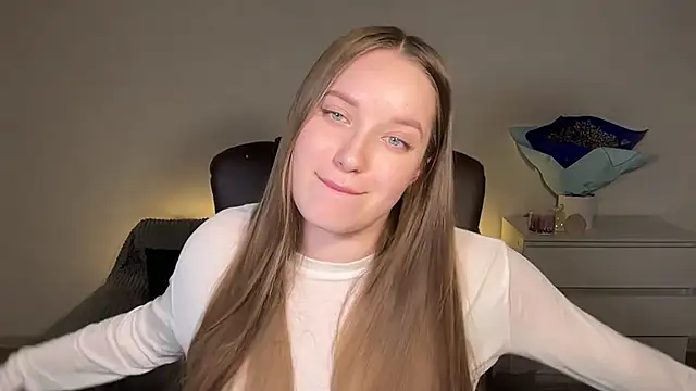 EvaMaddison online show from March 2026 06:16:02 PM