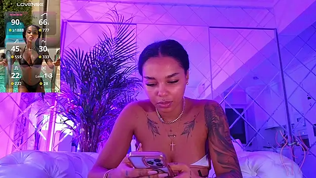 KimiBrown online show from November 2025 06:05:02 AM