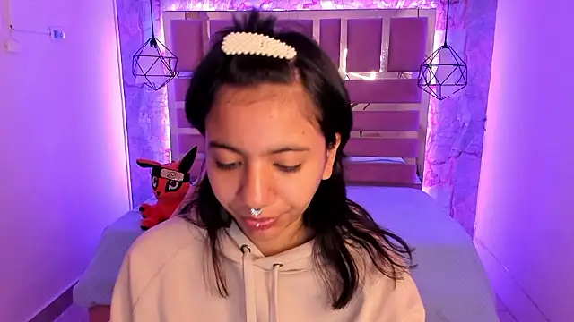 Nami usagi online show from December 2024 12:44:01 PM