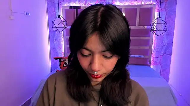 Nami usagi online show from December 2024 12:02:01 PM