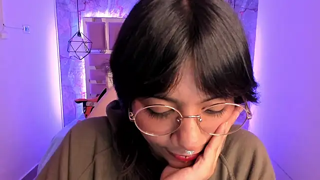 Nami usagi online show from December 2024 03:05:01 PM