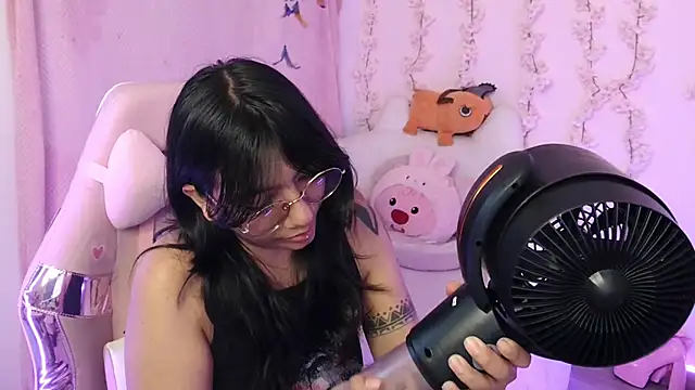 Nami usagi online show from November 2025 04:42:02 PM