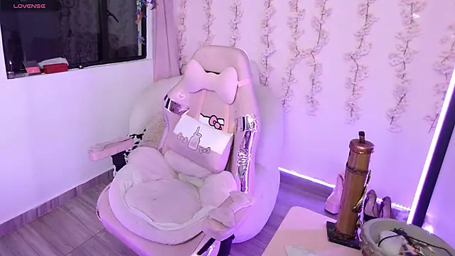 Snapshot of Nami_usagi chatting on January 2026 08:12:01 PM Nami usagi online show from January 2026 08:12:01 PM