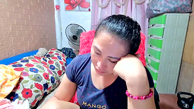 M e c e l online show from February 2025 01:48:02 AM