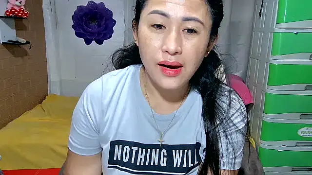 Snapshot of M_e_c_e_l chatting on April 2026 09:05:01 PM M e c e l online show from April 2026 09:05:01 PM