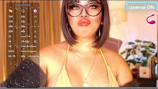 Thalia Cambridge online show from February 2025 12:11:01 AM