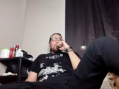 Snapshot of lucasgalacticman chatting on January 2025 05:37:01 PM lucasgalacticman online show from January 2025 05:37:01 PM