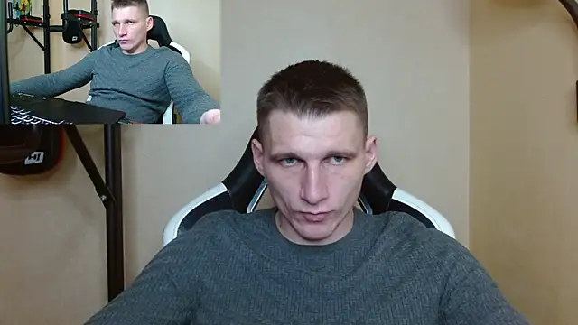Snapshot of PoliglotJoe chatting on December 2024 09:02:02 AM PoliglotJoe online show from December 2024 09:02:02 AM