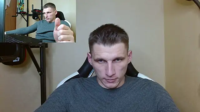 Snapshot of PoliglotJoe chatting on December 2024 04:17:02 AM PoliglotJoe online show from December 2024 04:17:02 AM