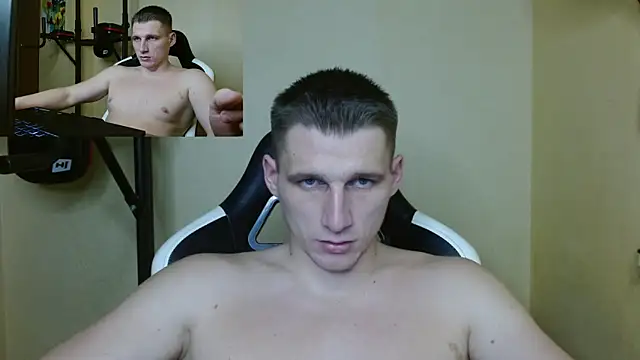 Snapshot of PoliglotJoe chatting on December 2024 11:46:02 PM PoliglotJoe online show from December 2024 11:46:02 PM
