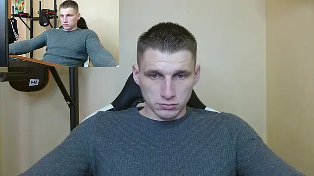 Snapshot of PoliglotJoe chatting on January 2025 10:01:01 AM PoliglotJoe online show from January 2025 10:01:01 AM