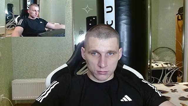 Snapshot of PoliglotJoe chatting on January 2025 12:22:02 AM PoliglotJoe online show from January 2025 12:22:02 AM