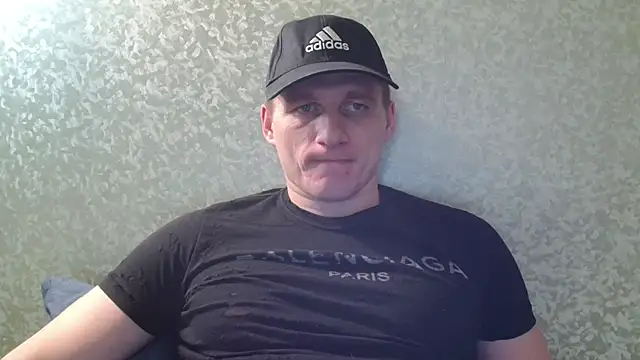 Snapshot of PoliglotJoe chatting on March 2025 01:53:02 AM PoliglotJoe online show from March 2025 01:53:02 AM