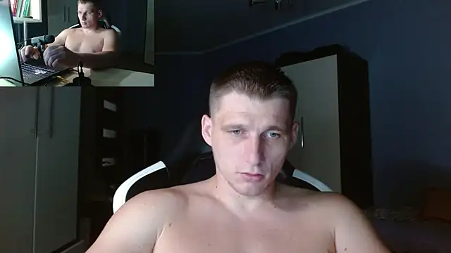 Snapshot of PoliglotJoe chatting on September 2025 01:16:02 AM PoliglotJoe online show from September 2025 01:16:02 AM