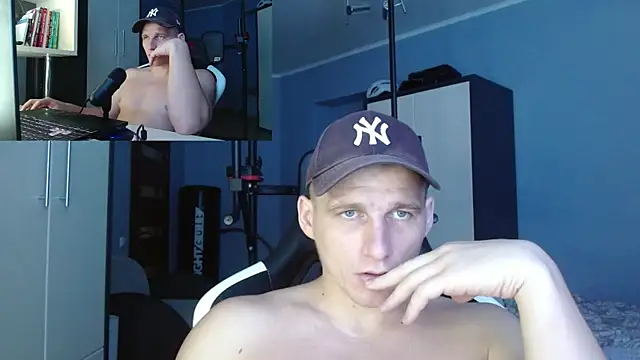 Snapshot of PoliglotJoe chatting on October 2025 11:16:01 AM PoliglotJoe online show from October 2025 11:16:01 AM