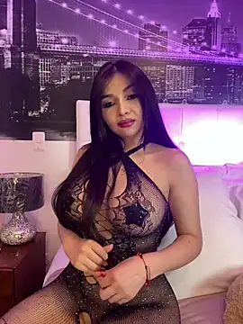 Snapshot of KateLatorre chatting on January 2025 11:40:02 PM KateLatorre online show from January 2025 11:40:02 PM