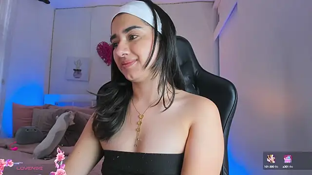 annadu011 online show from March 2025 08:16:01 PM