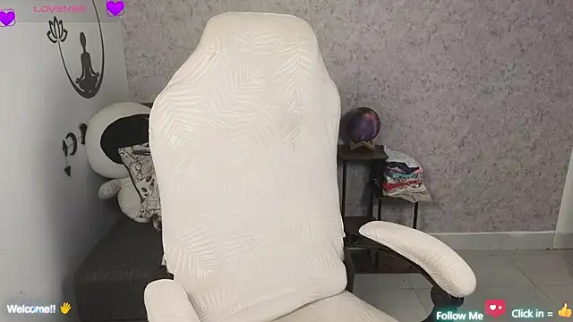 blue  moon  online show from March 2025 06:14:02 AM