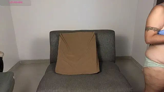 blue  moon  online show from September 2025 06:42:01 PM