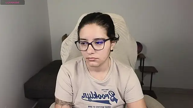 blue  moon  online show from October 2025 04:46:01 AM