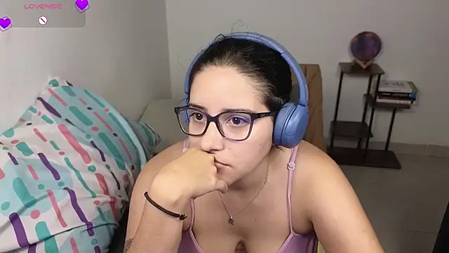 blue  moon  online show from February 2026 07:51:01 AM