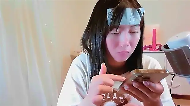 Snapshot of MOMO_ROSE chatting on October 2025 04:15:02 PM MOMO ROSE online show from October 2025 04:15:02 PM