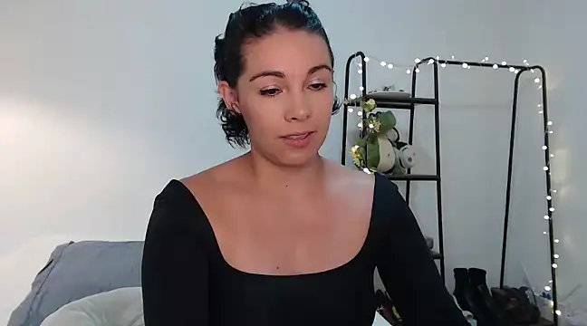 Snapshot of camii_7 chatting on January 2025 08:37:02 PM camii 7 online show from January 2025 08:37:02 PM