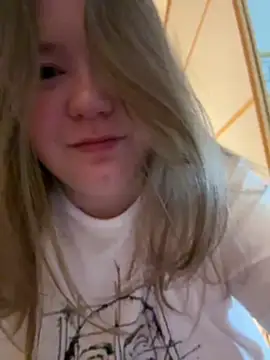 remirann  online show from December 2024 09:45:01 AM