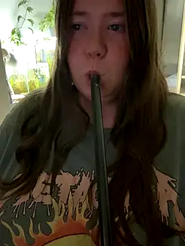 remirann  online show from September 2025 05:04:02 PM