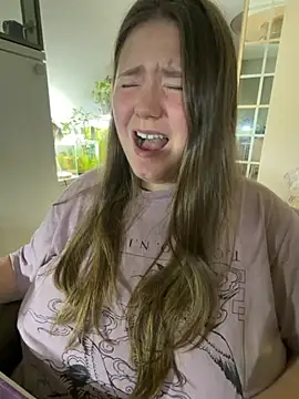 remirann  online show from November 2025 07:25:02 PM