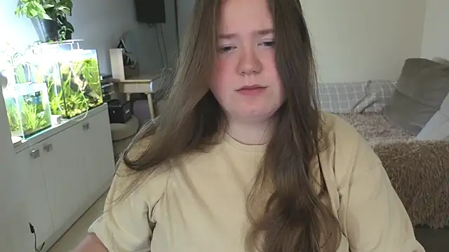 remirann  online show from November 2025 10:07:01 AM