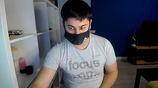 Tomguys online show from March 2025 08:08:01 PM