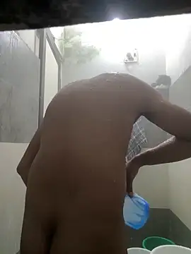 Snapshot of Boy_Harry chatting on December 2025 03:47:01 AM Boy Harry online show from December 2025 03:47:01 AM