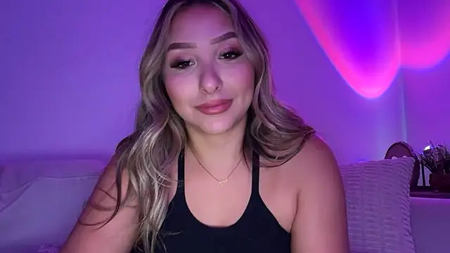 Snapshot of lustfulsmiles chatting on June 2026 01:01:01 PM lustfulsmiles online show from June 2026 01:01:01 PM
